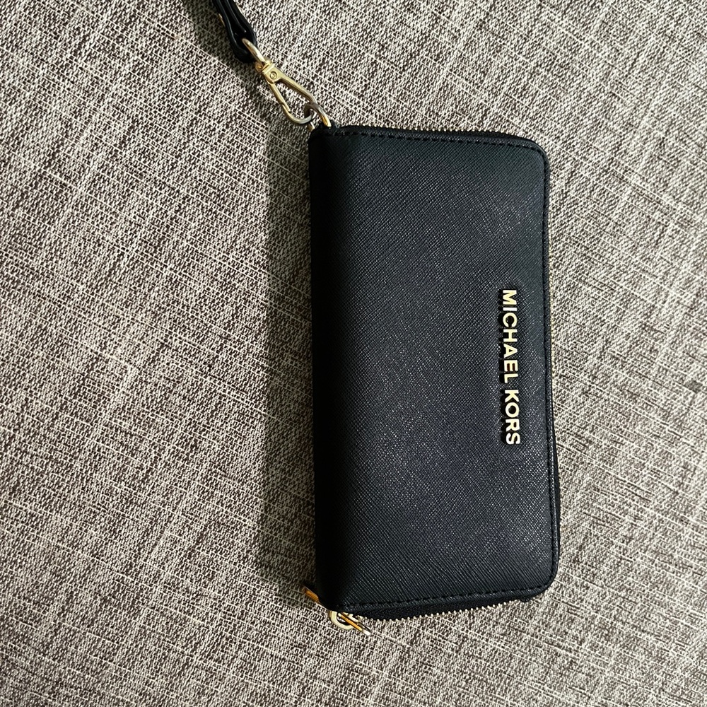 Mk wristlet